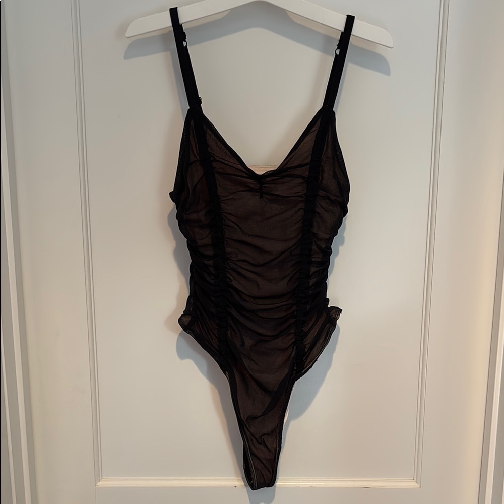 NWT Out from Under fully lined sheer / mesh ruched V neck bodysuit